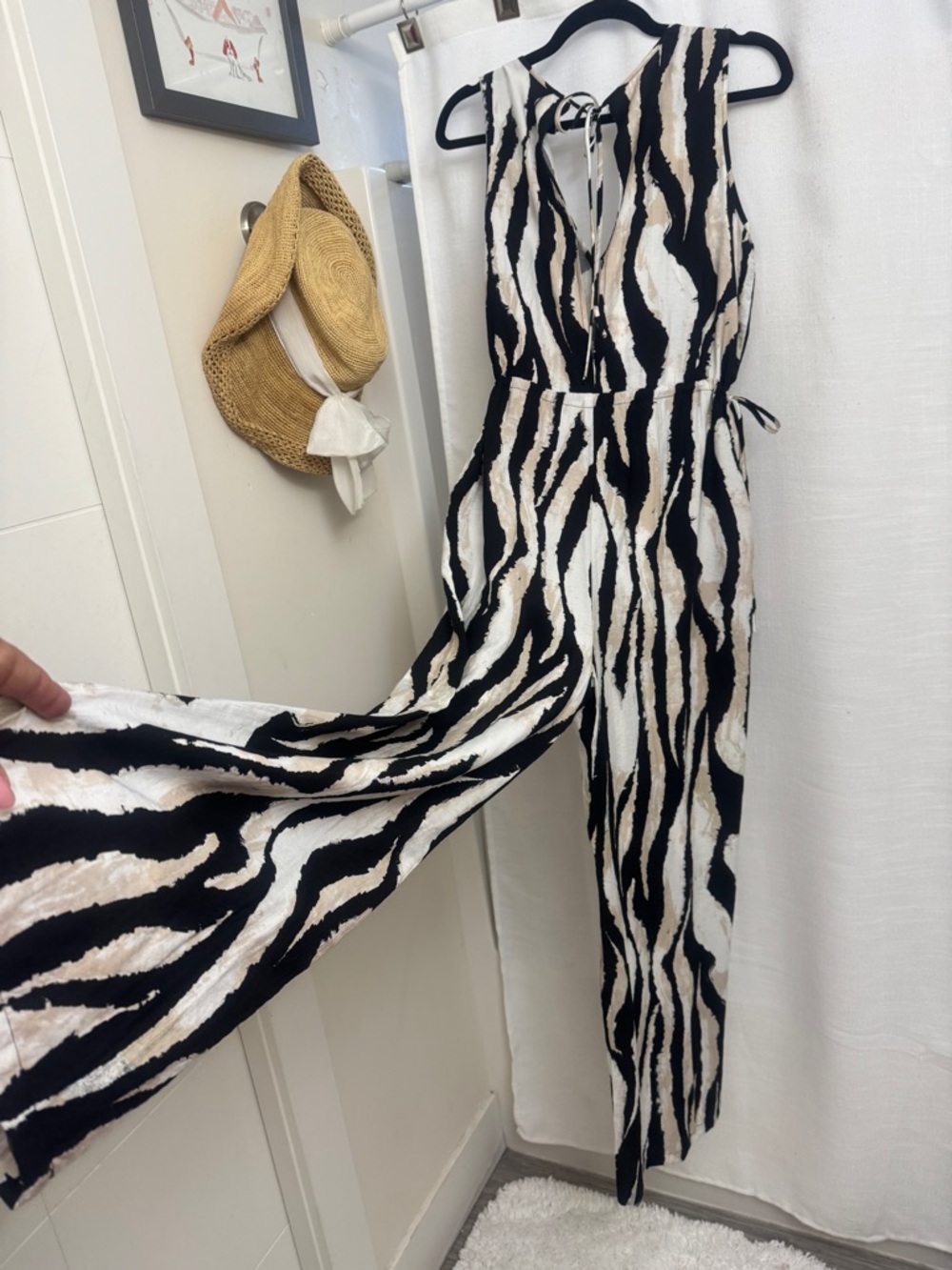 Vero Moda VMSARA Lea Sleeveless Wide Leg Jumpsuit – Zebra Print - Picture 4 of 9
